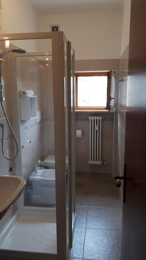 Il Glicine Sul Garda Appartamento Turistico Peschiera del Garda Exteriör bild