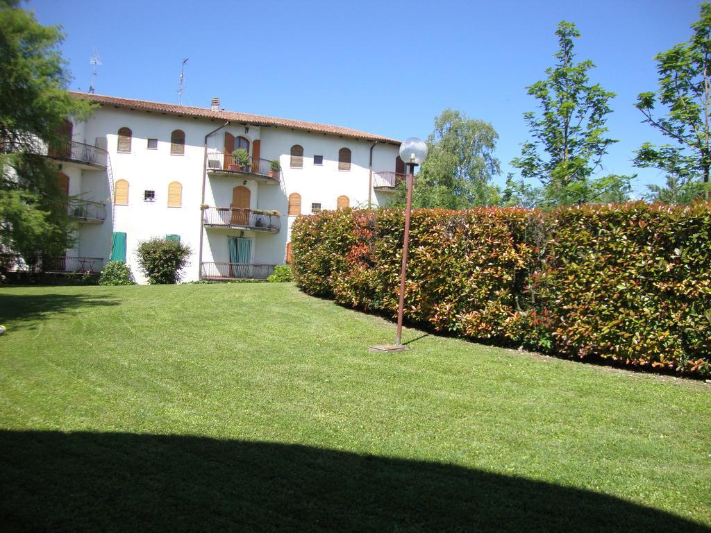 Il Glicine Sul Garda Appartamento Turistico Peschiera del Garda Exteriör bild