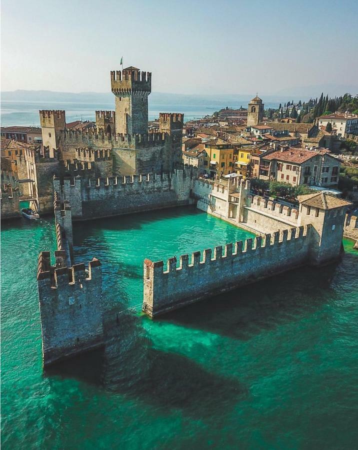 Il Glicine Sul Garda Appartamento Turistico Peschiera del Garda Exteriör bild